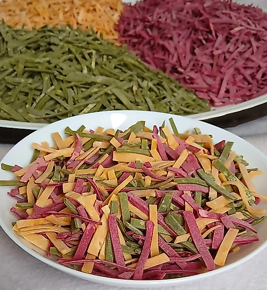 Sebzeli Karışık Erişte 1kg